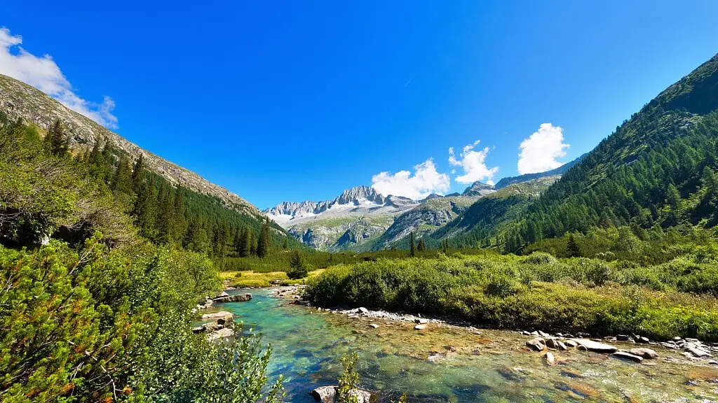 Parco Naturale Adamello Brenta,Madonna di Campiglio,escursioni,Dolomiti di Brenta,turismo Trentino,attività outdoor,vacanze in montagna